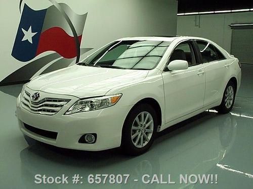 2011 toyota camry xle sunroof nav htd leather 24k miles texas direct auto