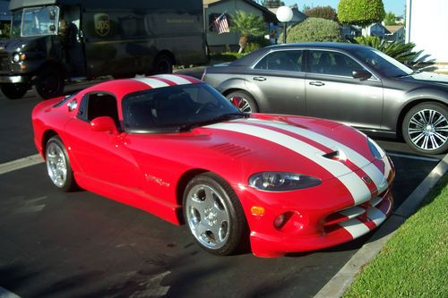 2002 red viper gts coupe w/white stripe  10 cyclinders of power !