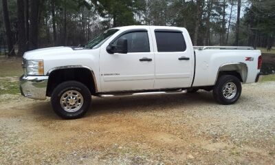 2008 2500hd duramax crew cab 4x4 z71, one owner, very nice truck