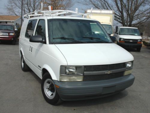 2002 chevy astro cargo van, clean