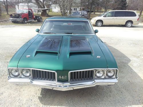 1970 oldsmobile 442 w-30 4-speed muscle car