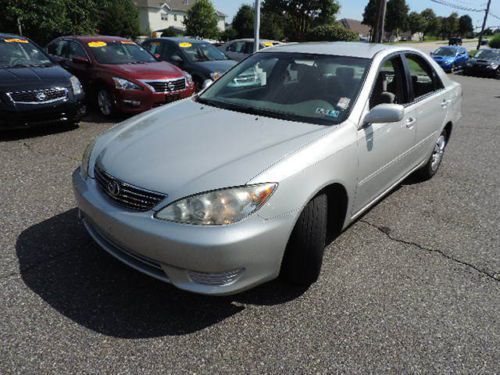 06 camry le clean carfax drives great cold ac power seat very clean no reserve