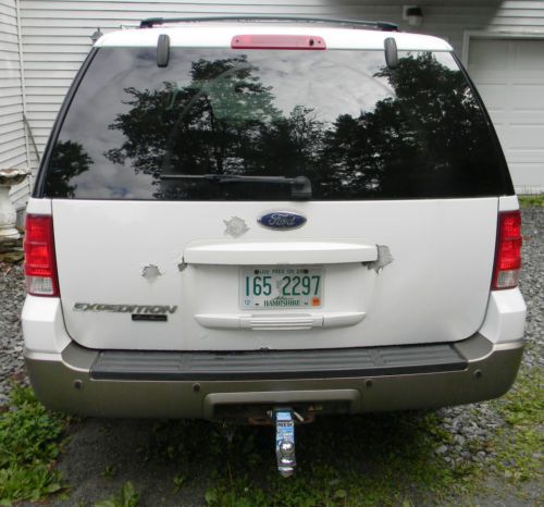 2004 Ford expedition eddie bauer towing capacity #1
