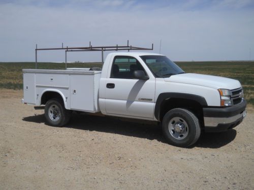 2006 chevrolet 2500 hd with utility bed - no reserve!