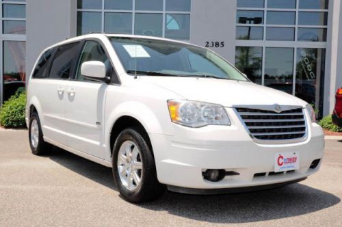 2008 chrysler town & country touring