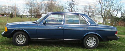 Mercedes-benz 300d, turbo charged 5 cyl. diesel, driven everyday, rebuilt  title