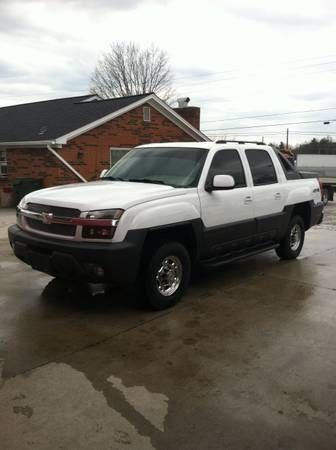2003 chevy avalanche 2500 4x4 with 99,900 miles
