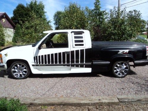 1997 chevy pickup truck silverado  3 door