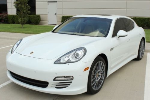 2013 porsche panamera 4s , loaded , one owner , stunning