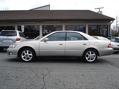 No reserve 2000 lexus es 300 3.0l v6 auto leather sunroof one owner nice ride!
