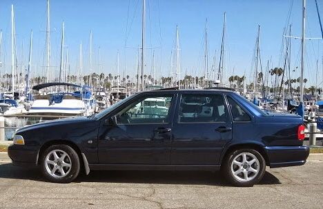 Immaculate, one owner, california volvo s70 with window sticker; great buy!!!!