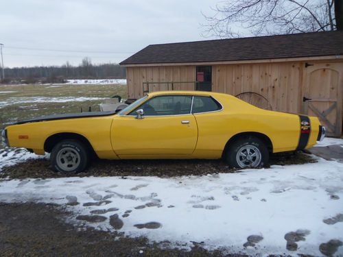 1974 dodge charger 318 motor 4 speed no dry rot collector car needs some tlc