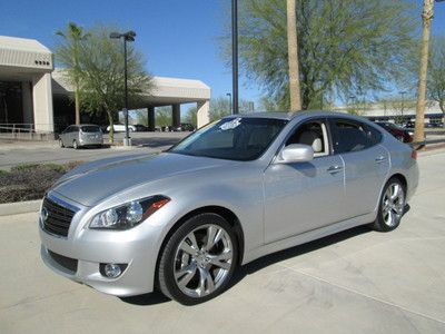 2011 silver v6 automatic leather navigation sunroof miles:31k one owner
