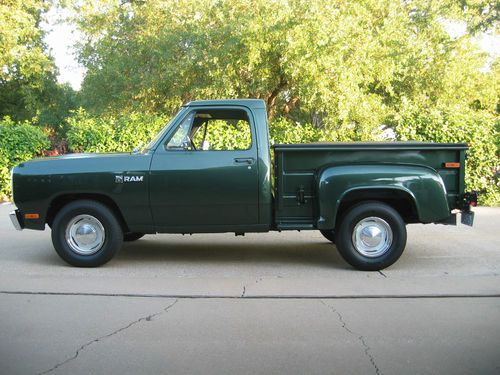 Beautifully restored dodge d-150 step side pick up