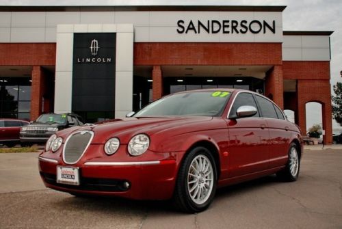 Radiance red w/ivory leather navigation outstanding condition + low miles