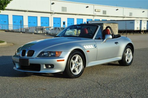 Bmw z3  roadster convertible / 1 owner / pristine cond / new tires / 39k miles
