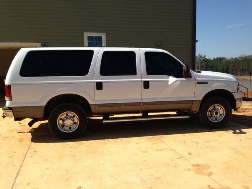 White ford excursion xlt, 4x4, diesel, leather, dvd, 3rd row, awesome towing!
