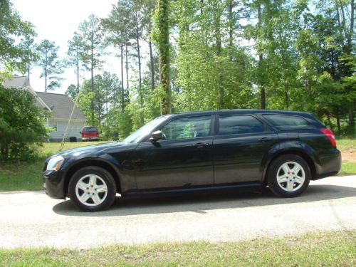 2005 dodge magnum wagon bank repo excellent condition no reserve must see look !