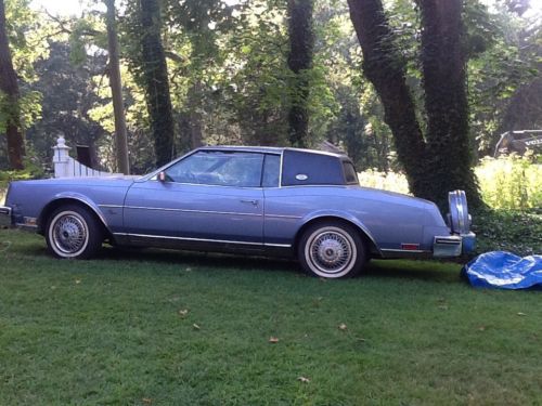 Classic 1984 blue riviera with 26,500 miles. original owner