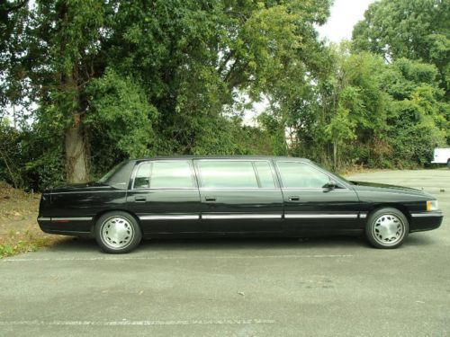 1999 cadillac limousine funeral hearse  28k actual miles  6 door seats nine