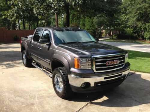 Gmc 2011 sierra 1500 sle 2011 crew cab w/ z82 off road package.  its awesome.