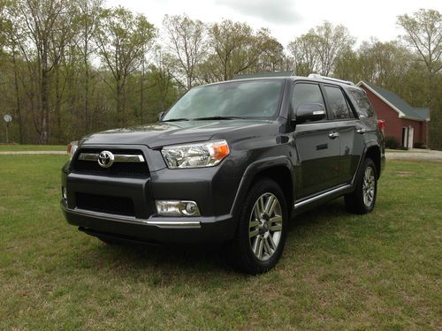 2013 toyota 4 runner limited only 1,026 miles save thousands!!