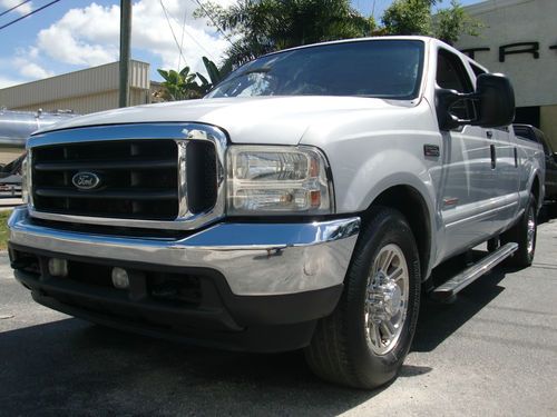 Turbo diesel!!!!crewcab lariat 2wd automatic leather loaded truck!!!