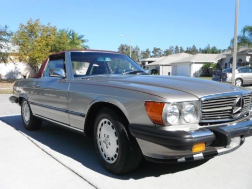 The iconic mercedes 560sl endures 1 owner grandfathers car been garaged since