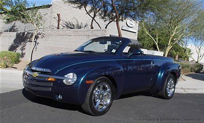 2005 chevrolet ssr ````this is a dream ride dont miss out `````