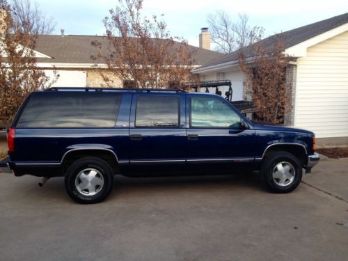 1997 gmc suburban 4x4 slt loaded leather 5.7 low miles immaculate