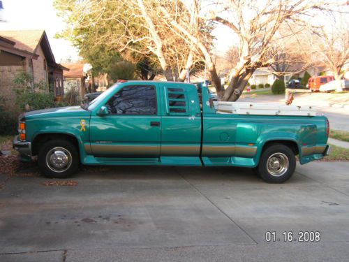 1995 chevrolet extended cab pickup 3500 low mileage 84120