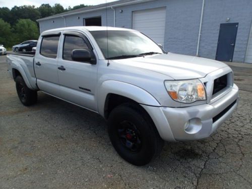 2006 toyota tacoma crew cab, no salvage, never in accident, trade in clear title