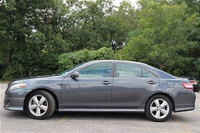 Toyota camry base se 4 dr sedan automatic gasoline 2.5l 4 cyl magnetic gray meta