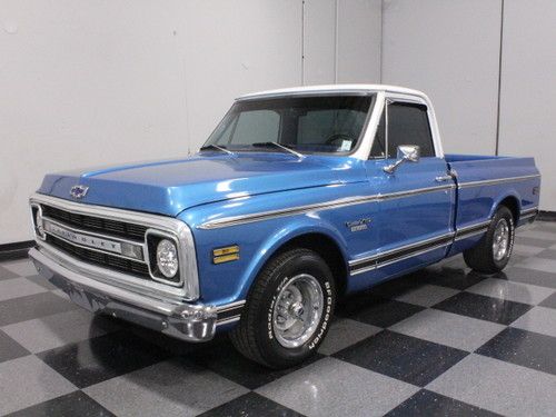 350 ci, power steering &amp; brakes, marina blue finish, a/c, spinners, nice truck!!