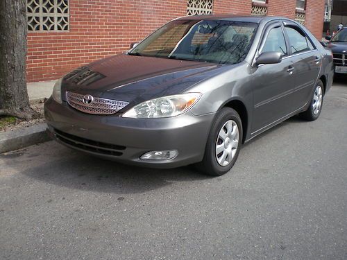 2003 toyota camry le 5spd