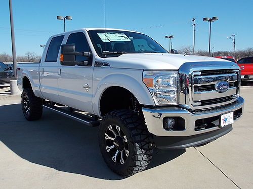 2013 ford f-250 lariat 6" lift and loaded
