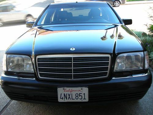 1998 black-on-black mercedes benz s500 in excellent condition.