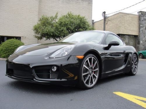 Beautiful 2014 porsche cayman s, only 6,303 miles, $82,810 msrp!!!