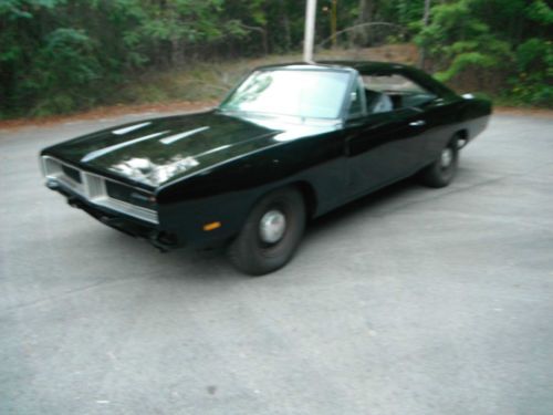 1969 dodge charger r/t 7.2l alabama southern car needs finished 440/727 auto