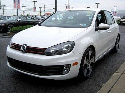 We finance! manual 2.0t heated sport seats low mileage vw cert carfax 1 owner