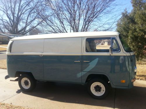 1969 vw bay window panel delivery bus