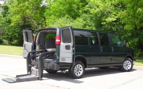 2011 gmg savana awd passenger van with rear wheel chair lift and ezlock