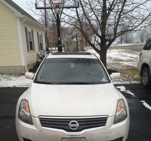 White pearl frost 2007 nissan altima sl * leather* for sale