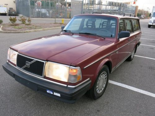 90 volvo 240 wagon 5 speed manual rare very well maintained no reserve