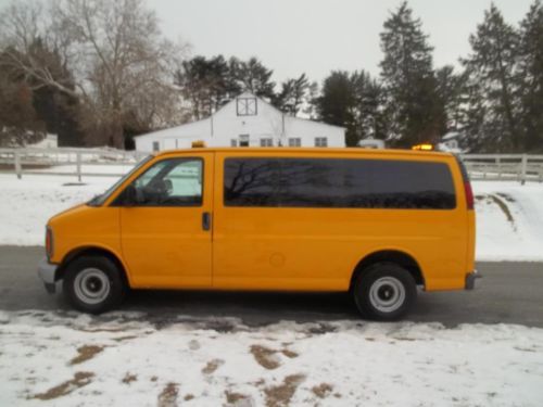 2002 chevrolet 1500 express 7 pass van one owner state of maryland no reserve