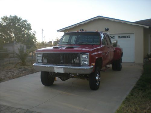 Red 1 ton crew cab dually sierra classic 3+3  loaded