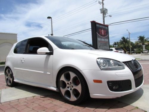 08 candy white manual:6 speed vw -sport seats -cd changer -new timing belt -fl
