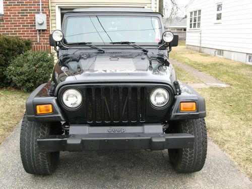 2002 jeep wrangler x sport utility 4.0l **no reserve**