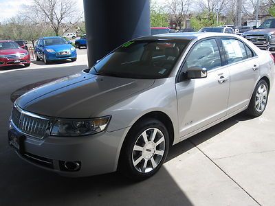 Inexpensive luxury vehicle, great condition! can help with financing!