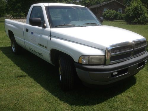 **clean &amp; reliable truck**  low reserve - 1996 dodge ram 1500